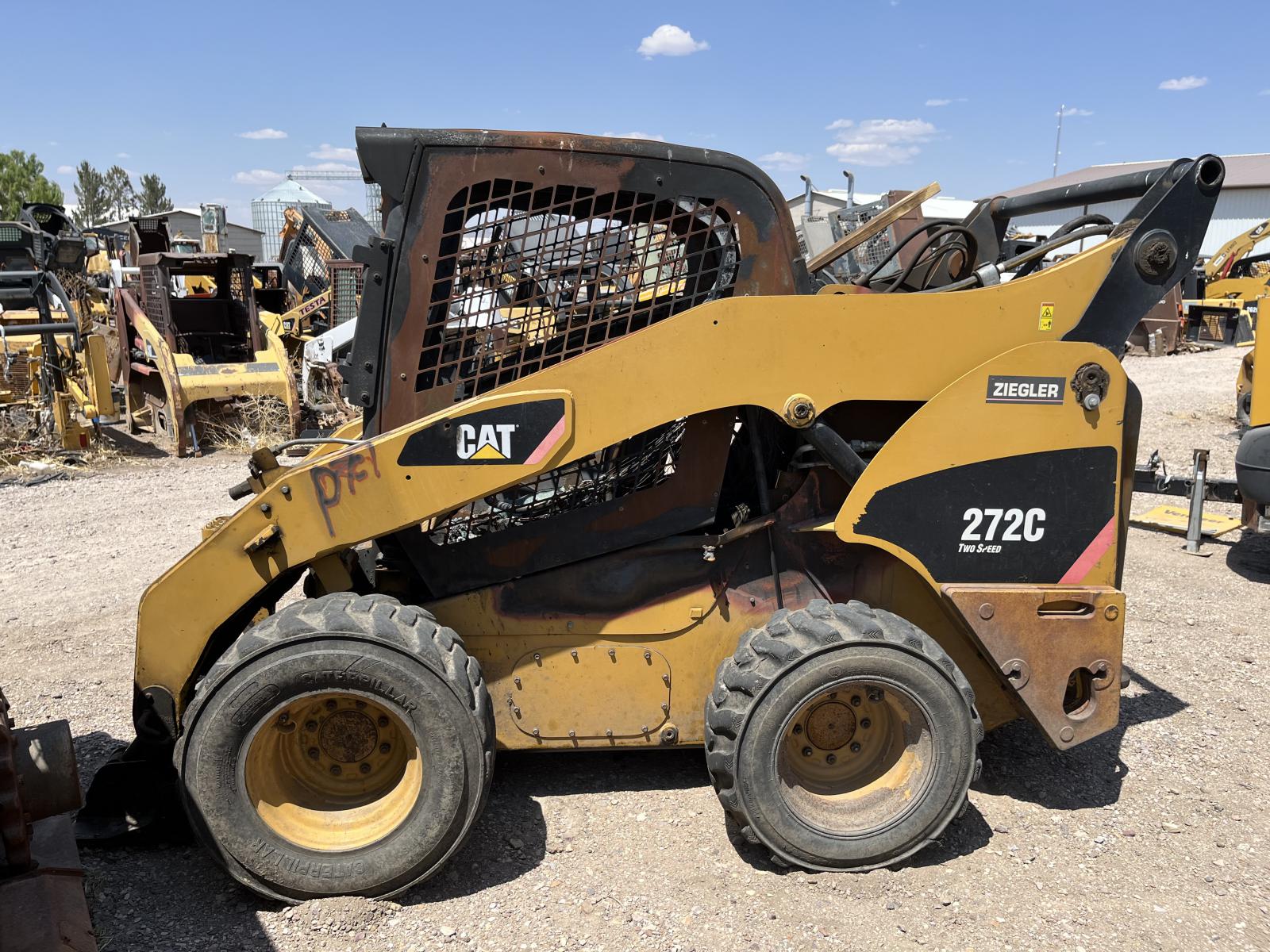 ./imagenes/INVOICE/2019/18144/CATERPILLAR 272C (5).JPG